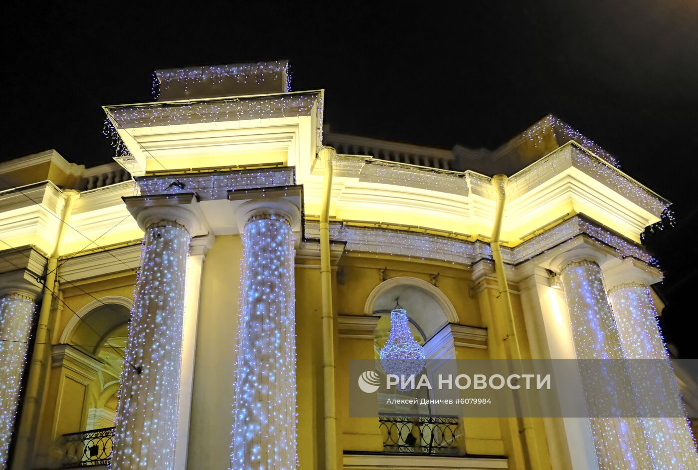 Новогоднее украшение Санкт-Петербурга