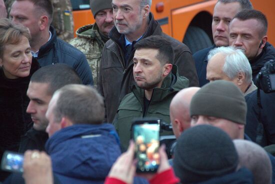 Открытие моста у КПП "Станица Луганская"