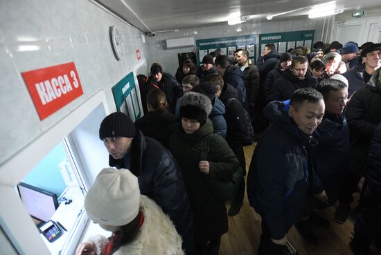 Очереди за медицинскими справками для ГИБДД