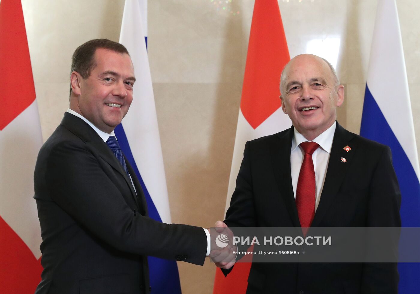 Премьер-министр РФ Д. Медведев встретился с президентом Швейцарии У. Маурером