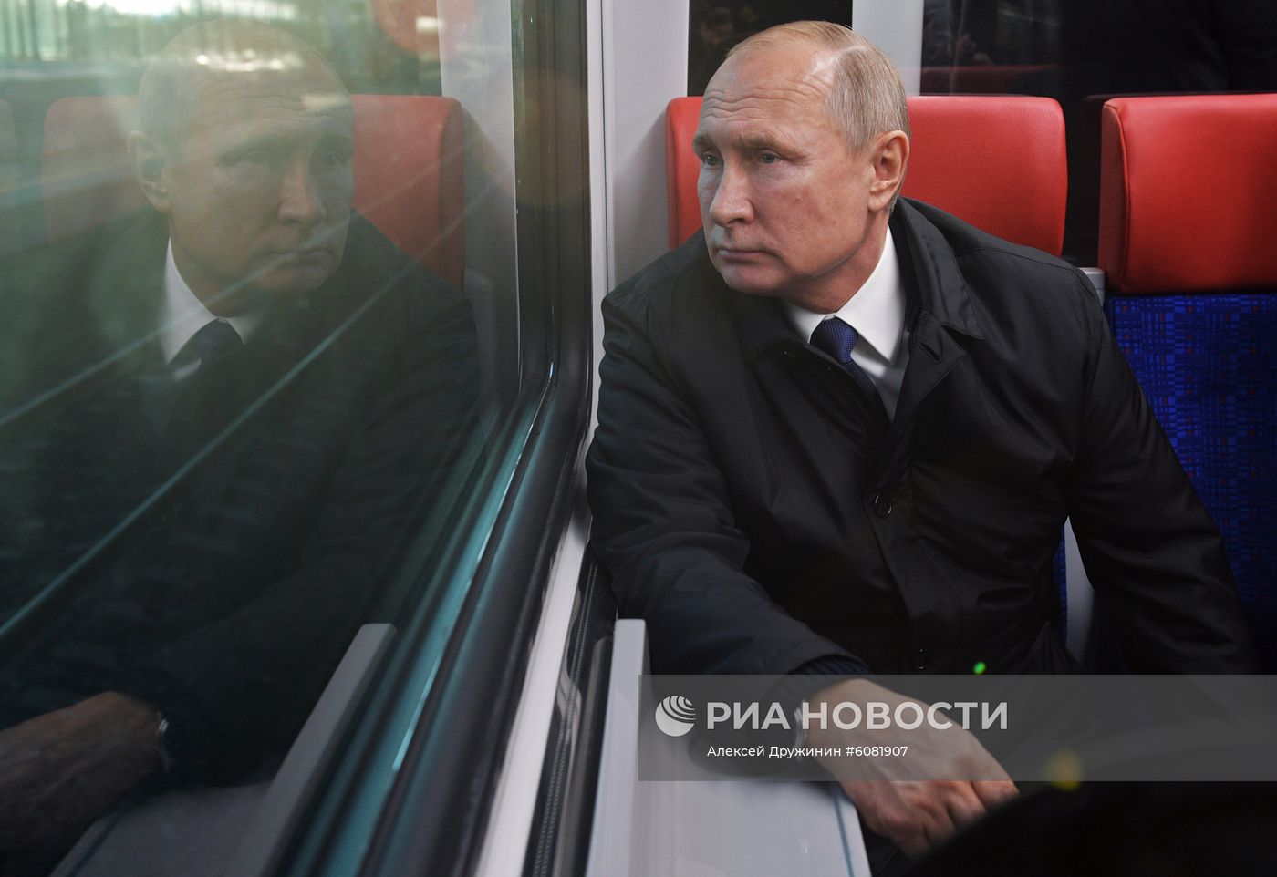 Президент РФ В. Путин принимает участие в церемонии открытия движения по МЦД