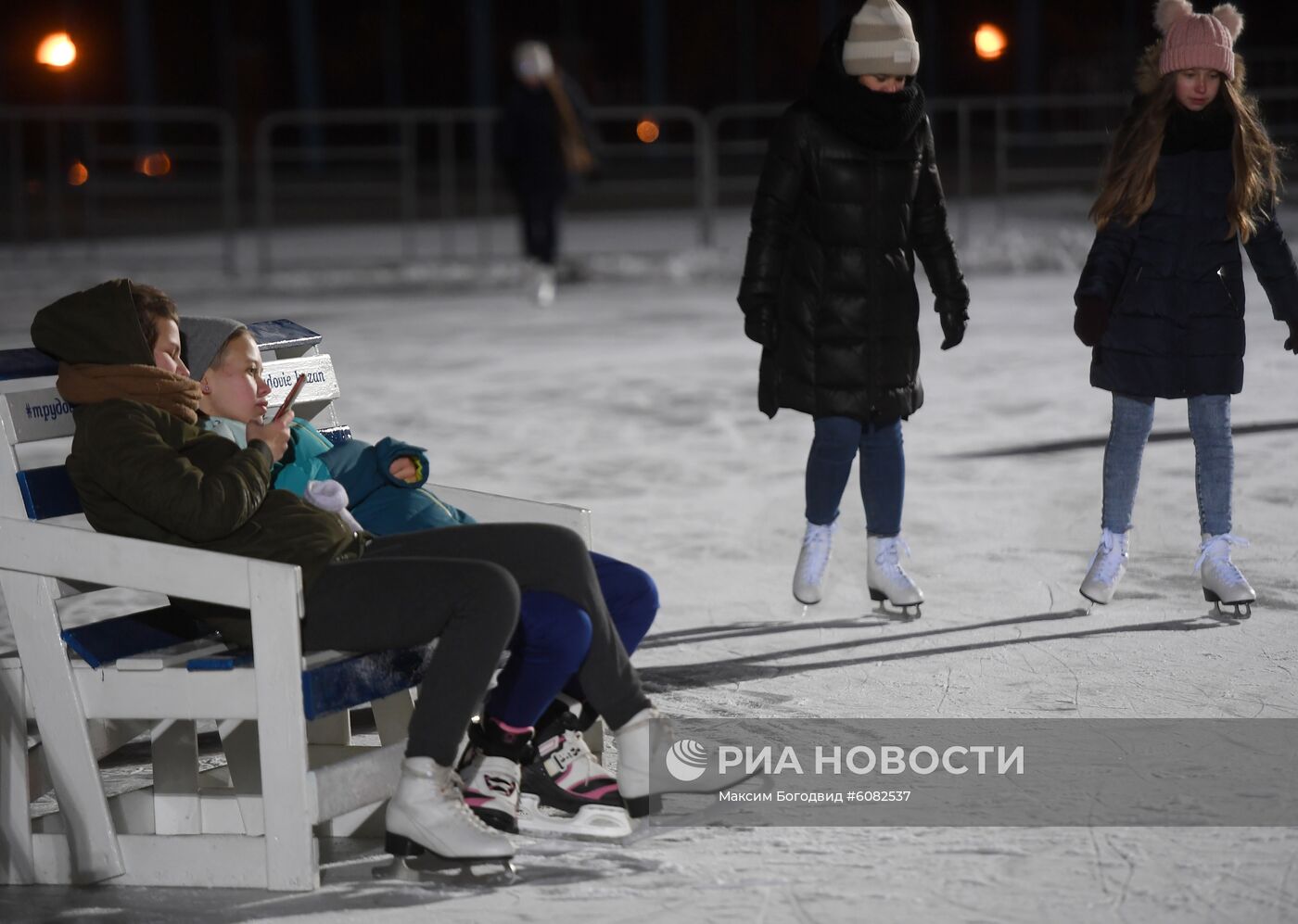 Открытие катка на стадионе "Трудовые резервы" в Казани