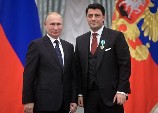 Церемония вручения государственных наград президентом РФ В. Путиным в Кремле