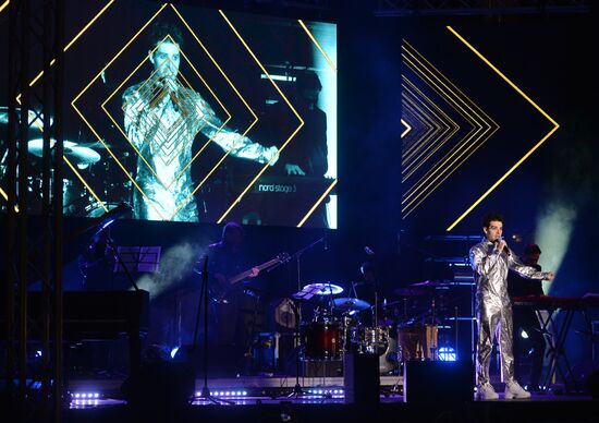 Спектакль К. Серебренникова "Наша Алла"