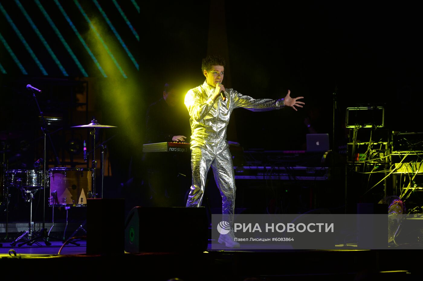 Спектакль К. Серебренникова "Наша Алла"