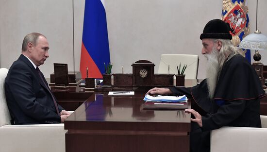 Президент РФ В. Путин встретился с митрополитом РПСЦ Корнилием