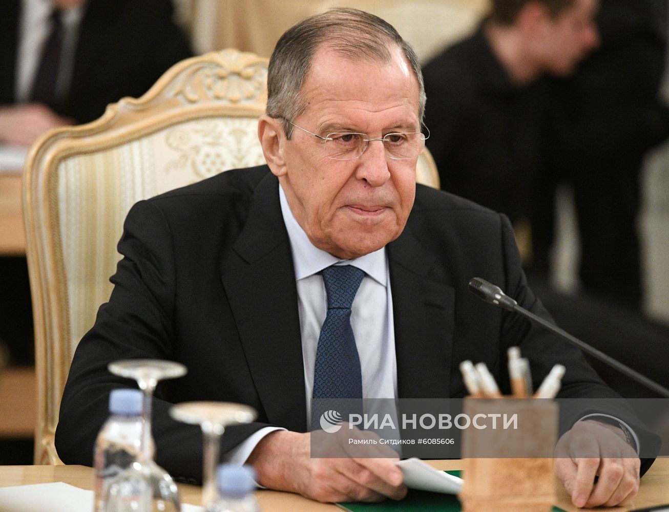 Встреча глав МИД РФ и Непала С. Лаврова и П. Гьявали 