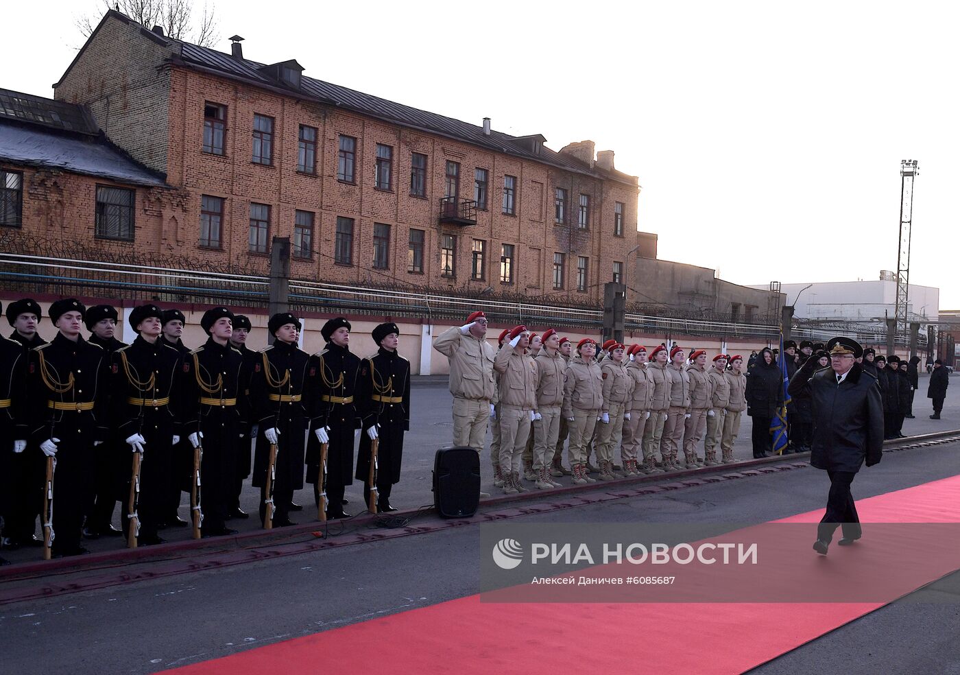 Дизель-электрическую подлодку "Петропавловск-Камчатский" передали ВМФ России