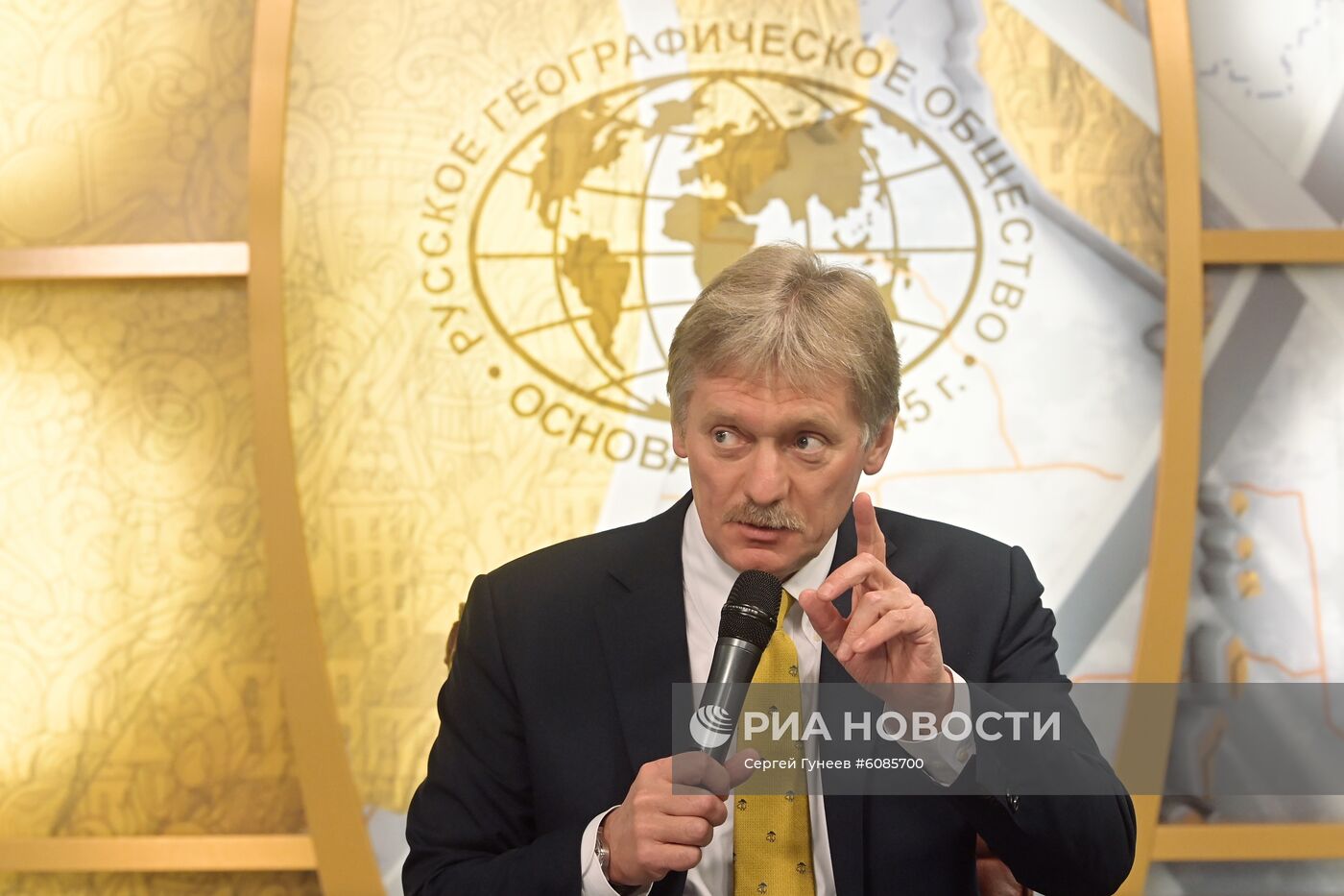 Пресс-конференция Дмитрия Пескова