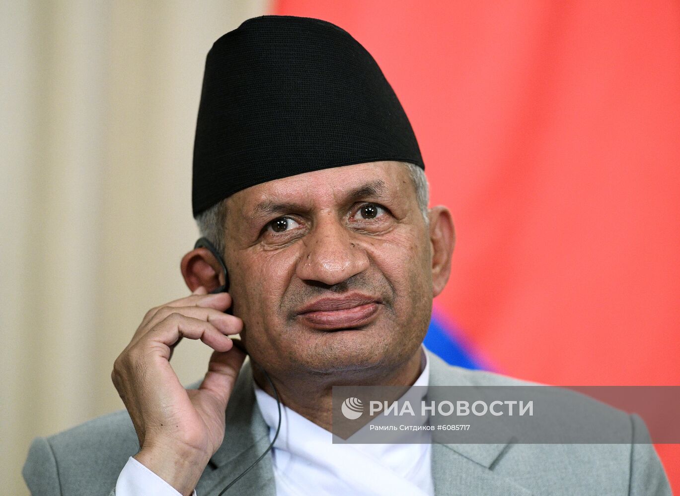 Встреча глав МИД РФ и Непала С. Лаврова и П. Гьявали