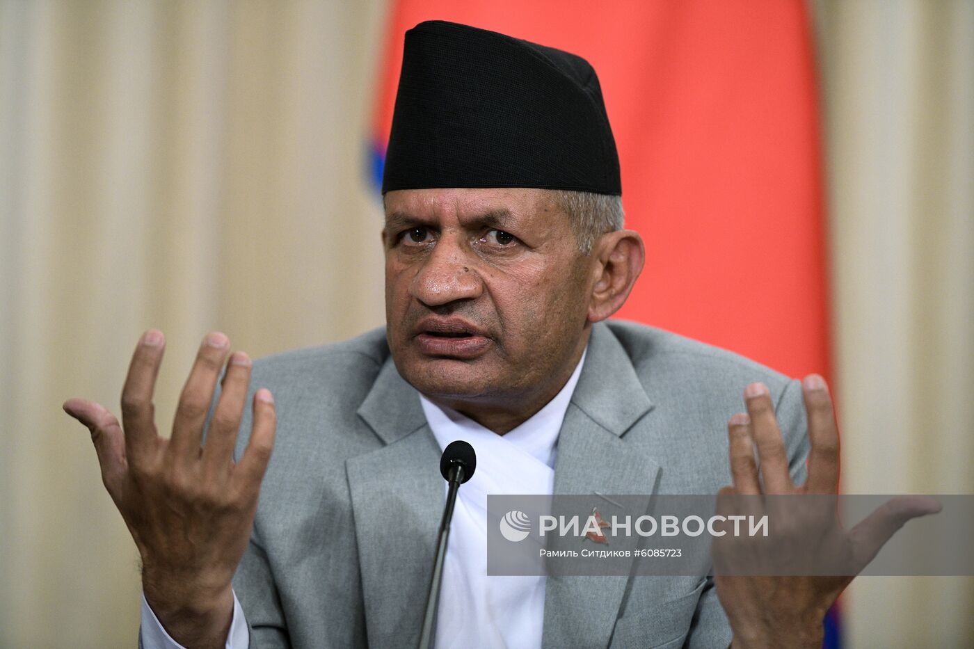 Встреча глав МИД РФ и Непала С. Лаврова и П. Гьявали 