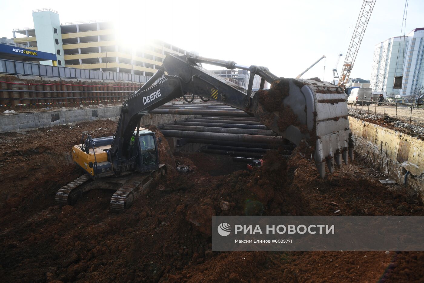 Мэр Москвы С. Собянин осмотрел тоннелепроходческий комплекс Коммунарской линии метро
