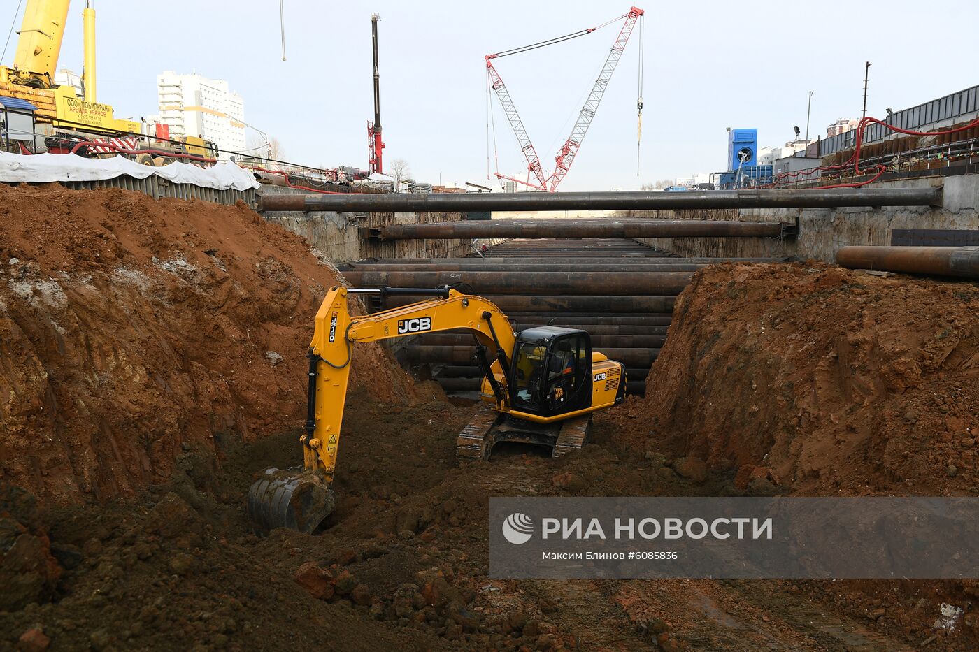 Мэр Москвы С. Собянин осмотрел тоннелепроходческий комплекс Коммунарской линии метро