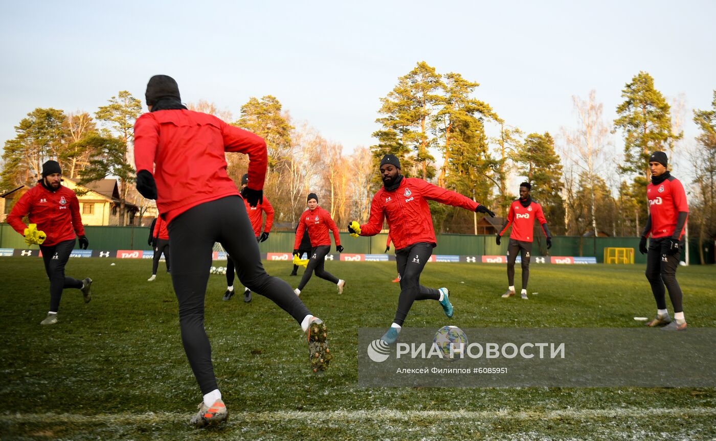 Футбол. Лига чемпионов. Тренировка ФК "Локомотив"