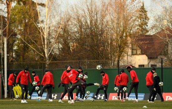 Футбол. Лига чемпионов. Тренировка ФК "Локомотив"