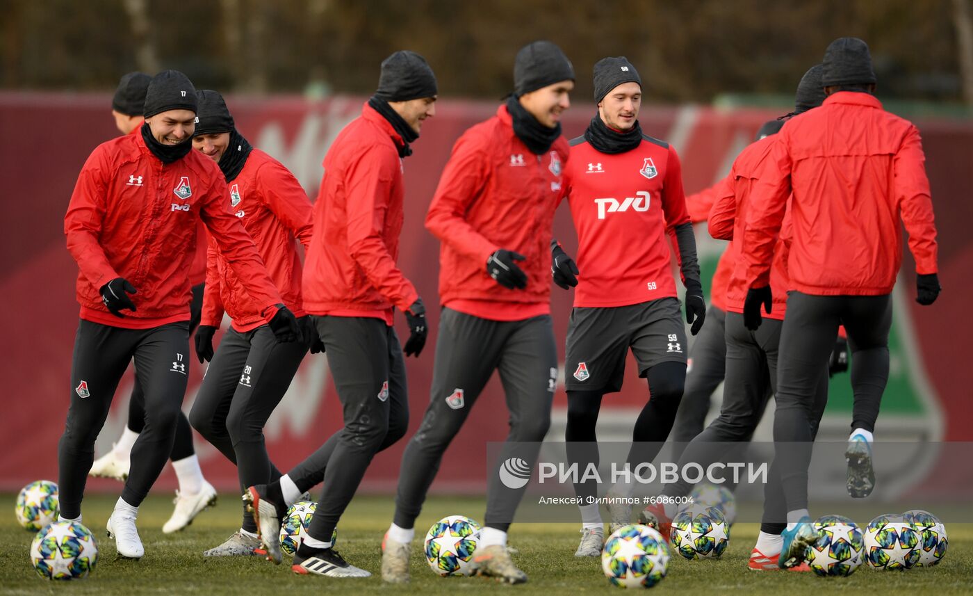 Футбол. Лига чемпионов. Тренировка ФК "Локомотив"