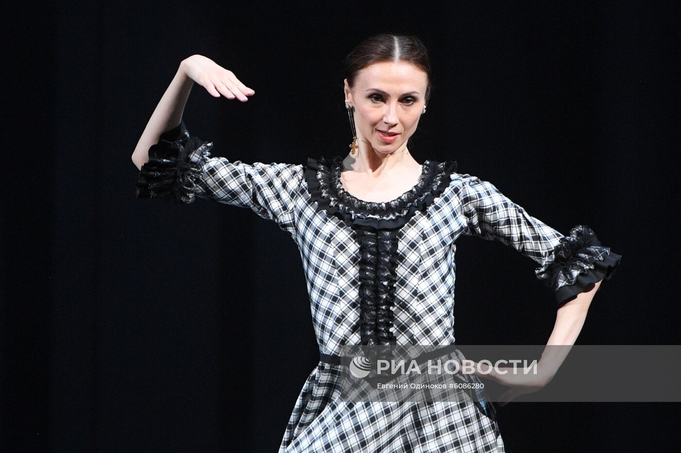 Новая программа балерины Большого театра С. Захаровой