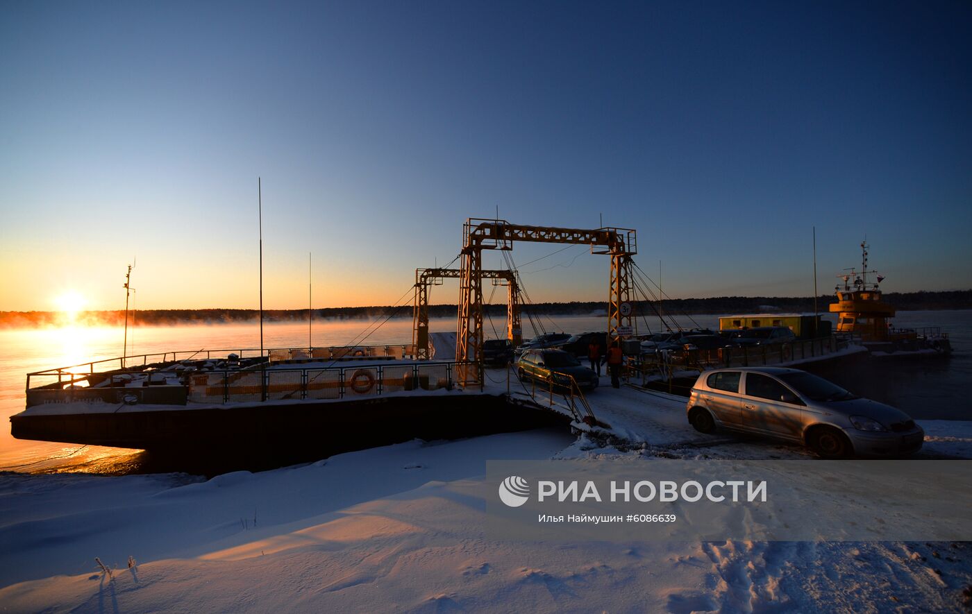 Работа паромных переправ в Красноярском крае