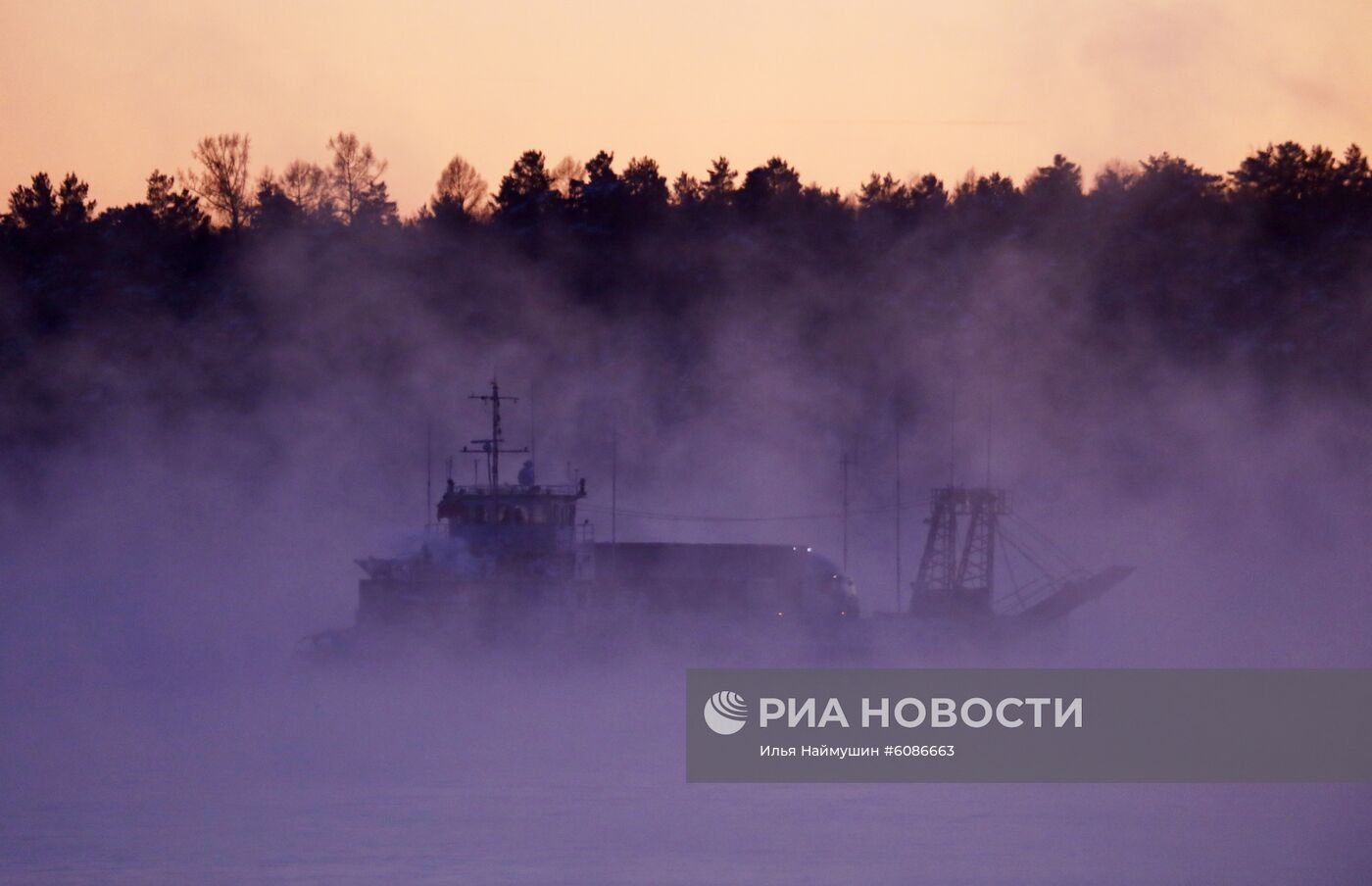 Работа паромных переправ в Красноярском крае