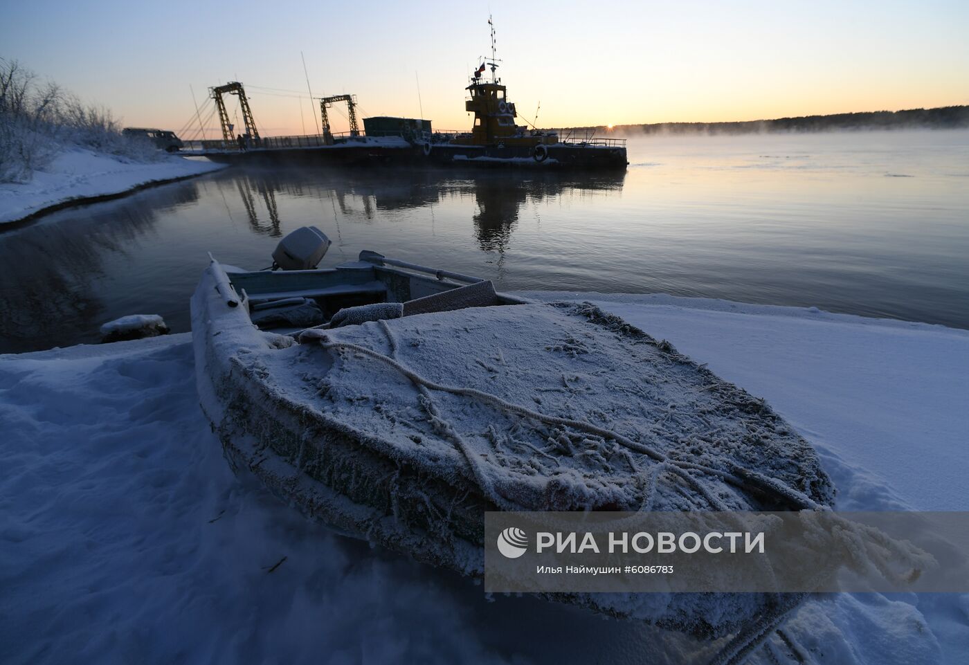 Работа паромных переправ в Красноярском крае