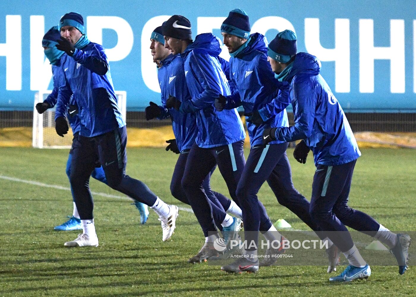 Футбол. Лига чемпионов. Тренировка ФК "Зенит"