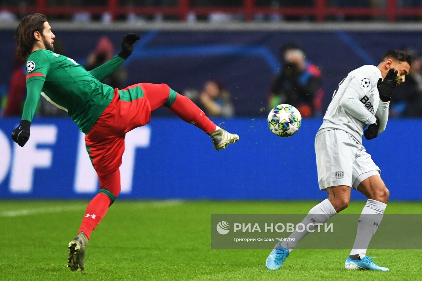 Футбол. Лига чемпионов. Матч "Локомотив" — "Байер"