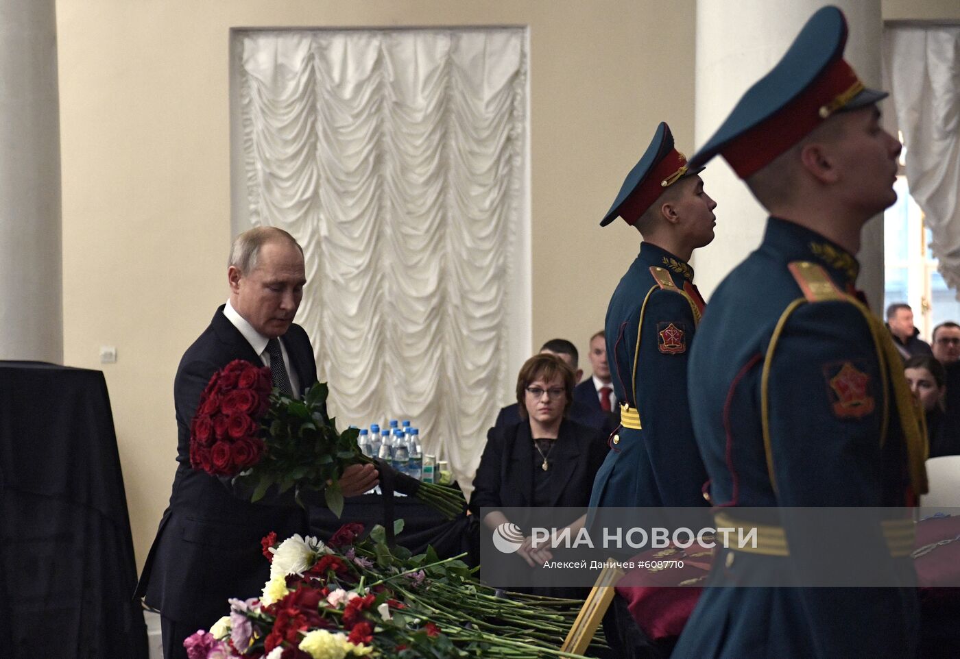 Рабочая поездка президента РФ В. Путина в Санкт-Петербург