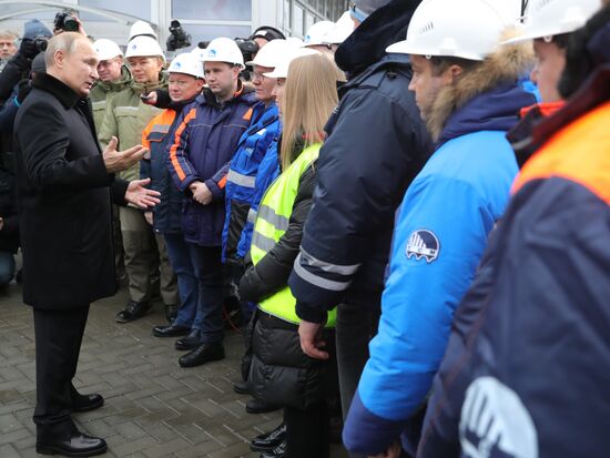 Рабочая поездка президента РФ В. Путина в Санкт-Петербург