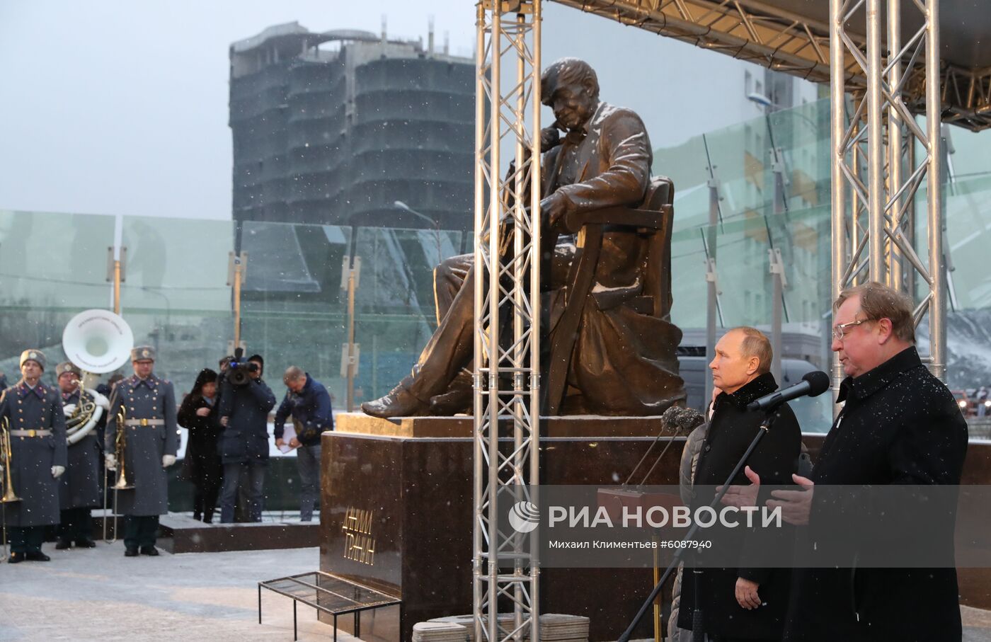 Рабочая поездка президента РФ В. Путина в Санкт-Петербург
