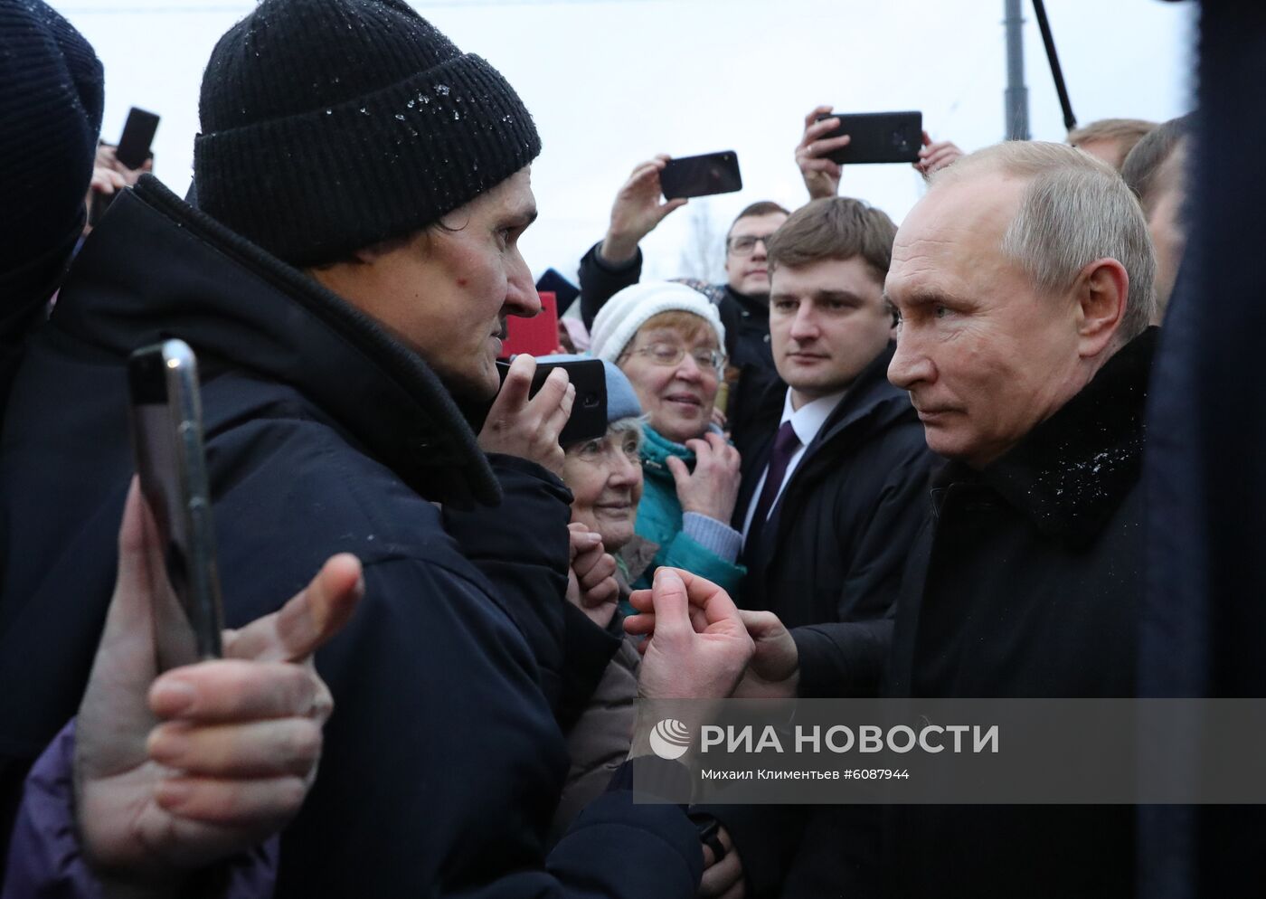 Рабочая поездка президента РФ В. Путина в Санкт-Петербург