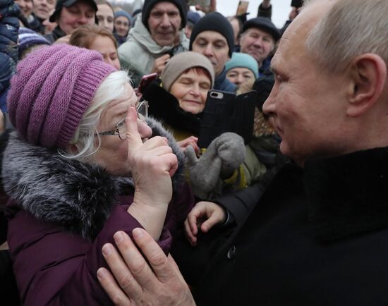 Рабочая поездка президента РФ В. Путина в Санкт-Петербург