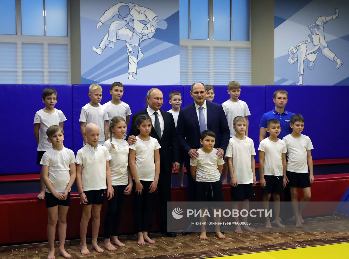 Рабочая поездка президента РФ В. Путина в Санкт-Петербург