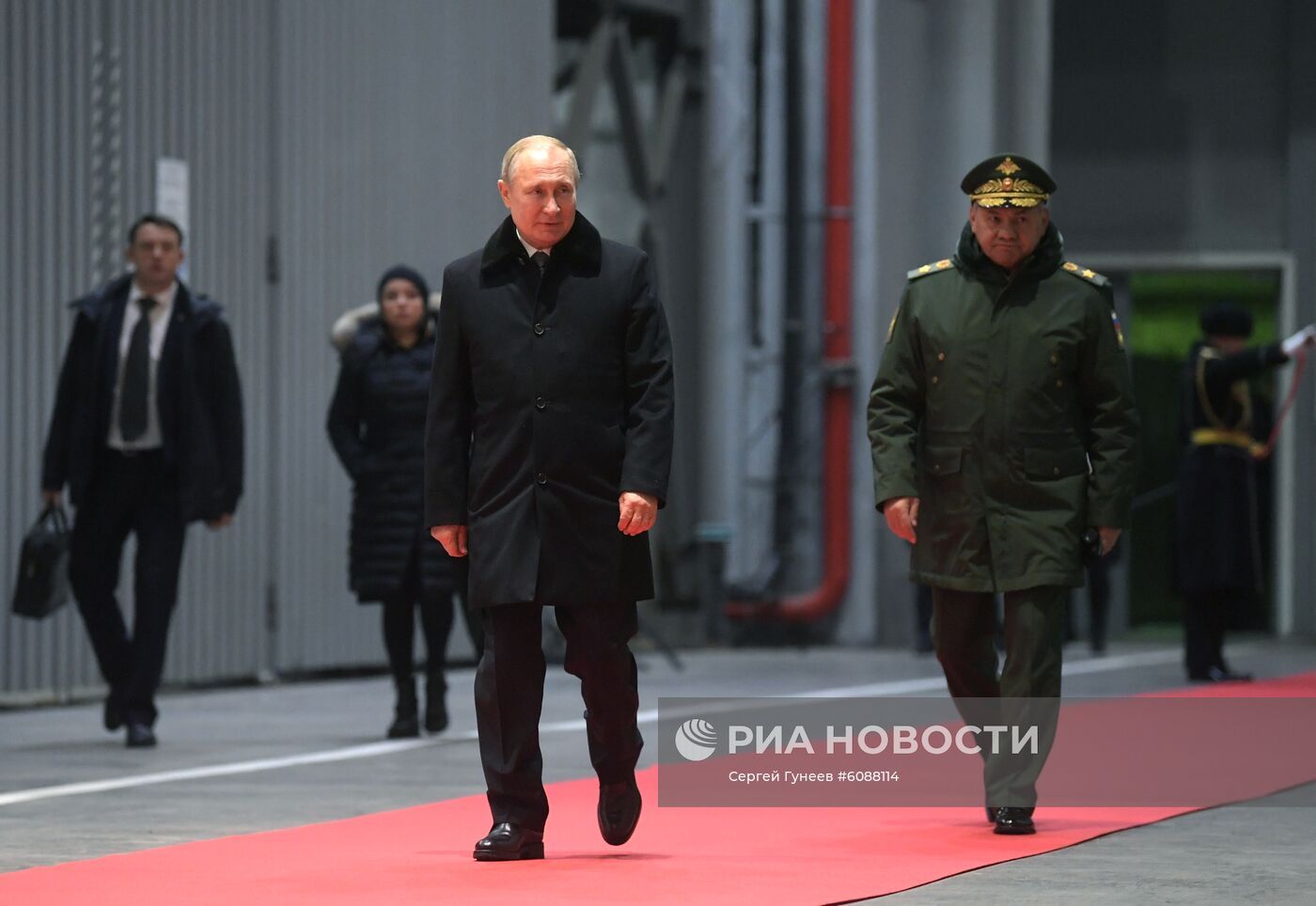 Рабочая поездка президента РФ В. Путина в Санкт-Петербург