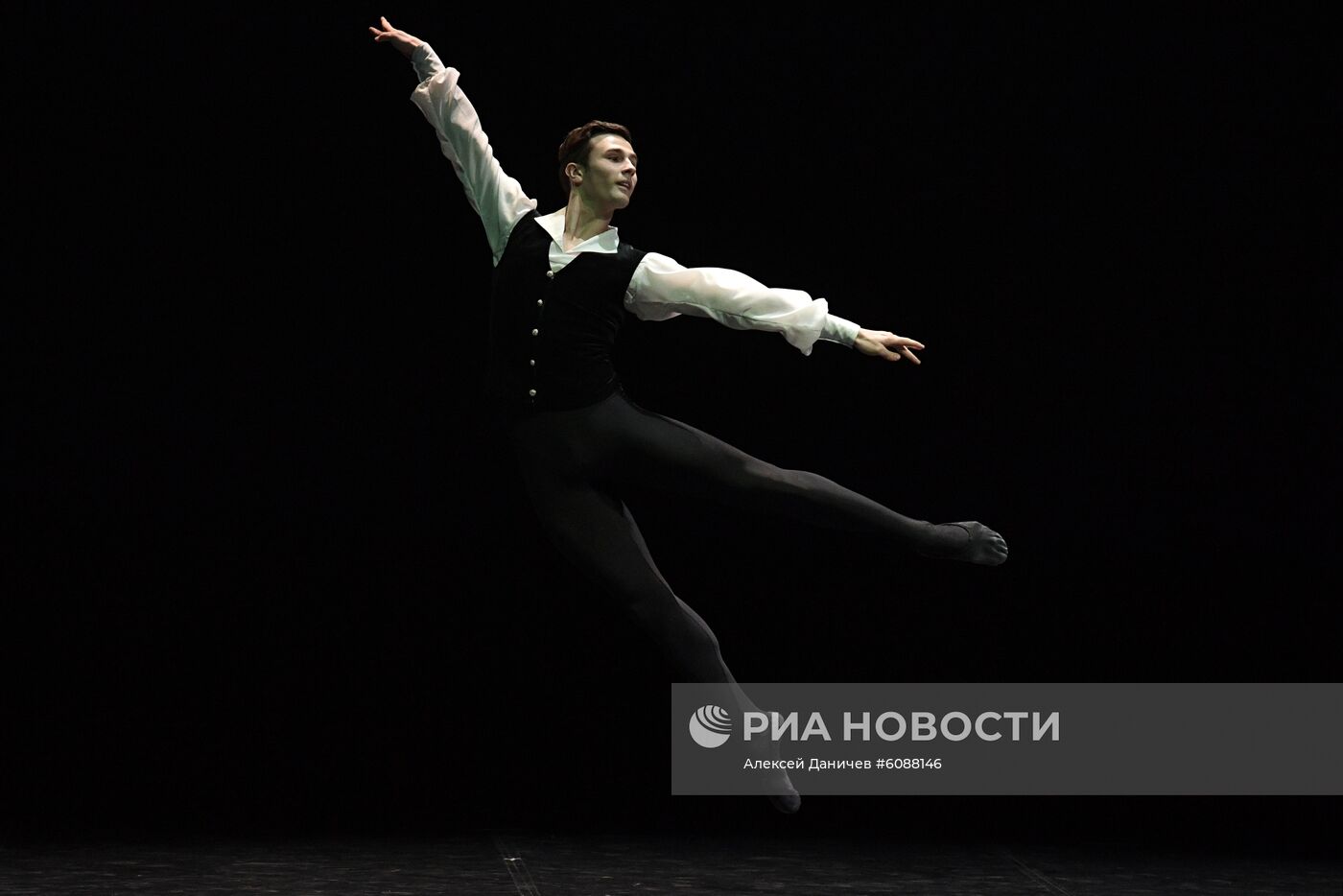 С. Иванов посетил Академию танца Бориса Эйфмана в Санкт-Петербурге