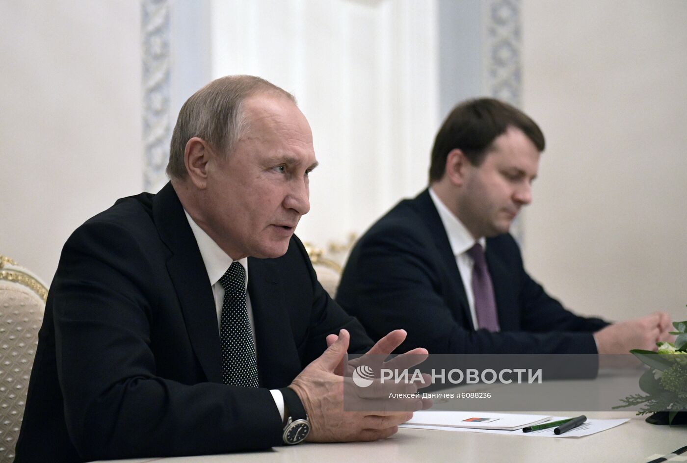 Рабочая поездка президента РФ В. Путина в Санкт-Петербург