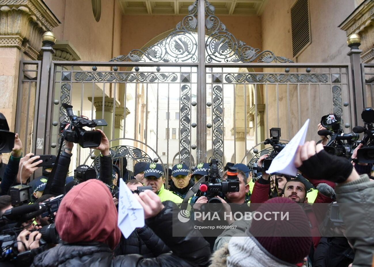 Акция протеста оппозиции в Тбилиси