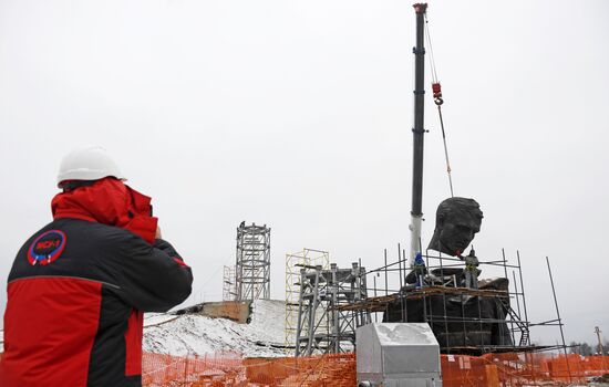 Строительство Ржевского мемориала Советскому солдату 