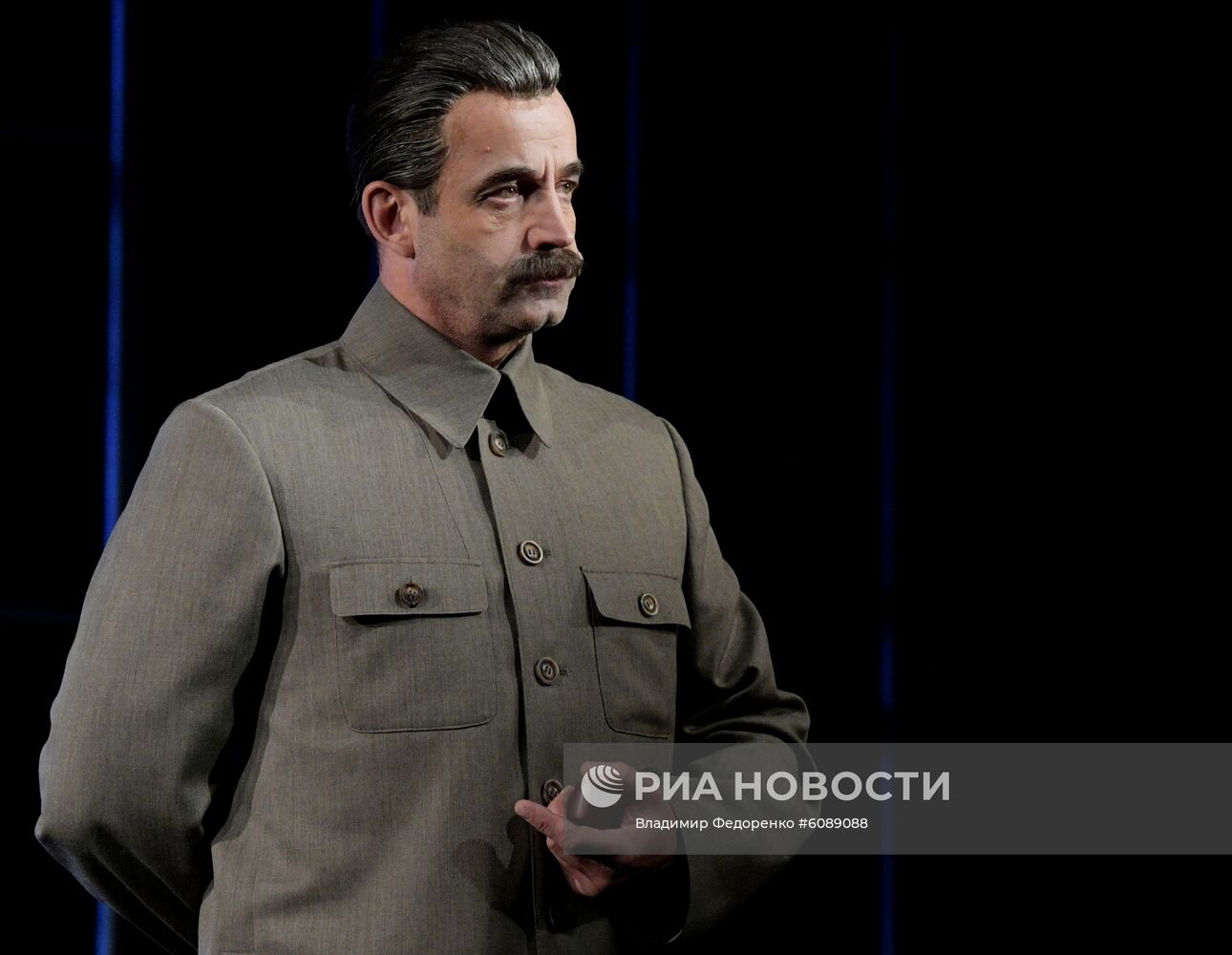 Показ премьерного спектакля "Капкан" в театре "Ленком"