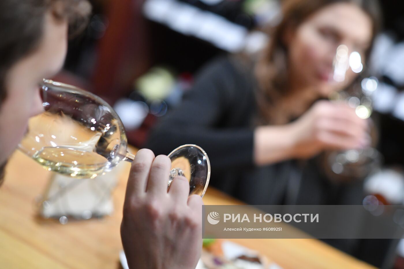 Дегустация российских вин в винотеке Vino Birra Bar в Москве