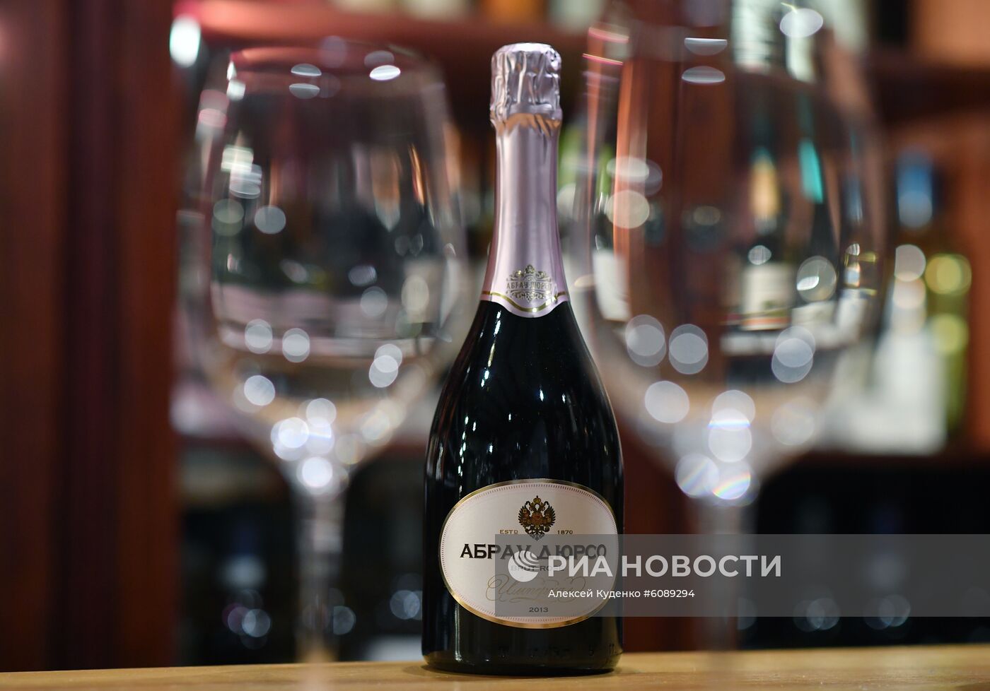 Дегустация российских вин в винотеке Vino Birra Bar в Москве