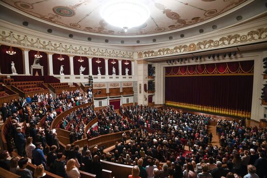Открытие большого зала в Новосибирском театре оперы и балета