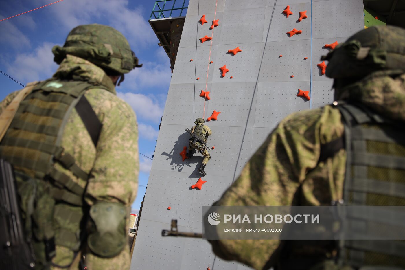 Военные учения на полигоне "Раевский" в  Новороссийске