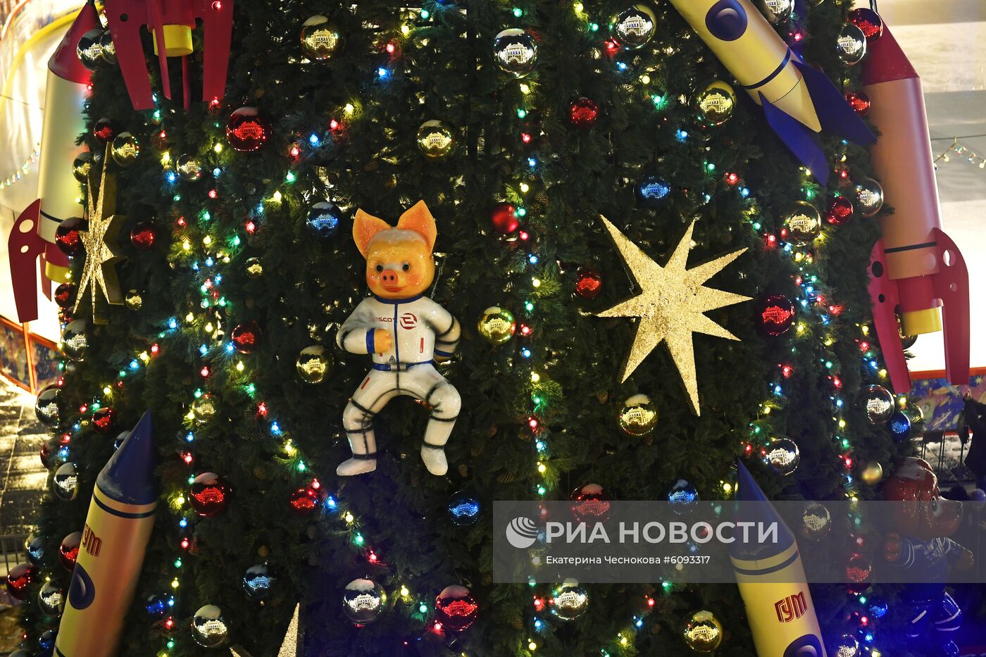 Презентация коллекции одежды "Спокойной ночи, малыши!" от IGOR GULYAEV