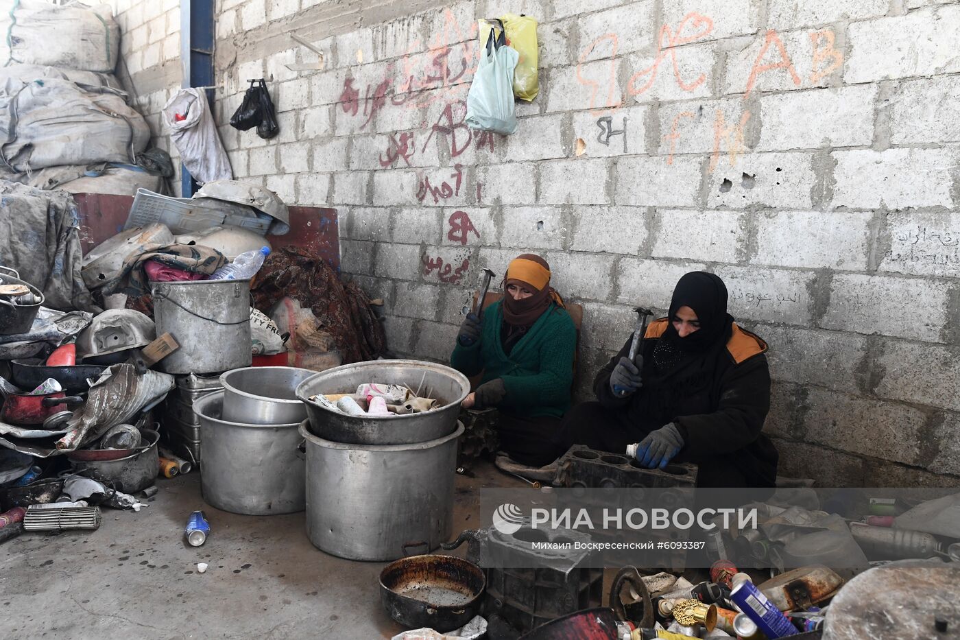 Производство алюминия на частном заводе вблизи Дамаска