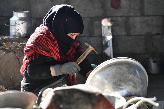 Производство алюминия на частном заводе вблизи Дамаска
