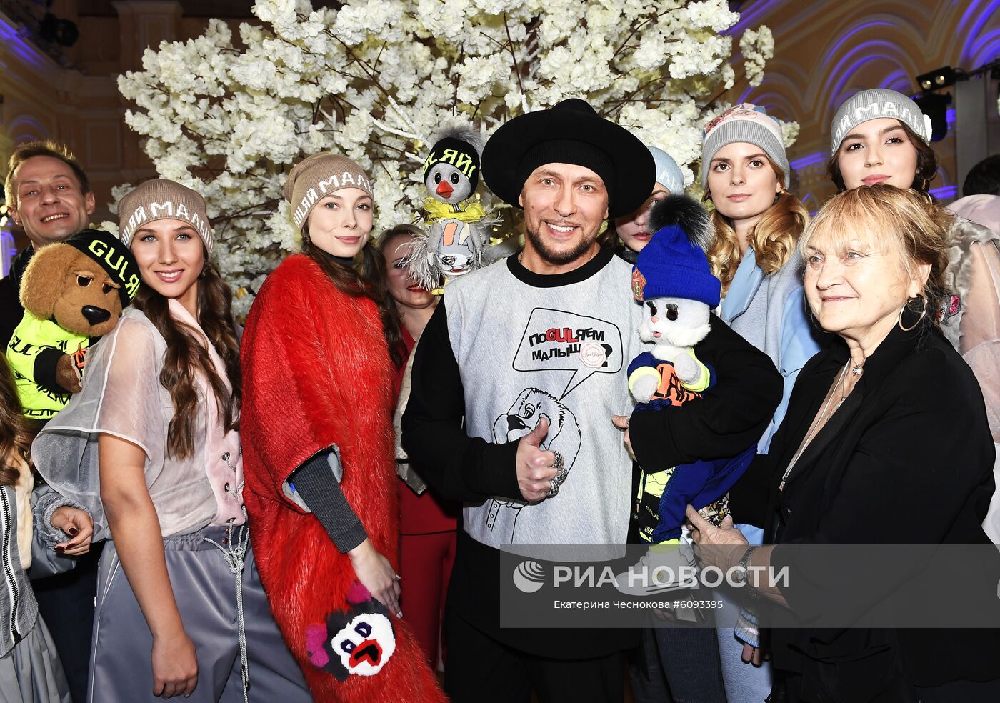 Презентация коллекции одежды "Спокойной ночи, малыши!" от IGOR GULYAEV