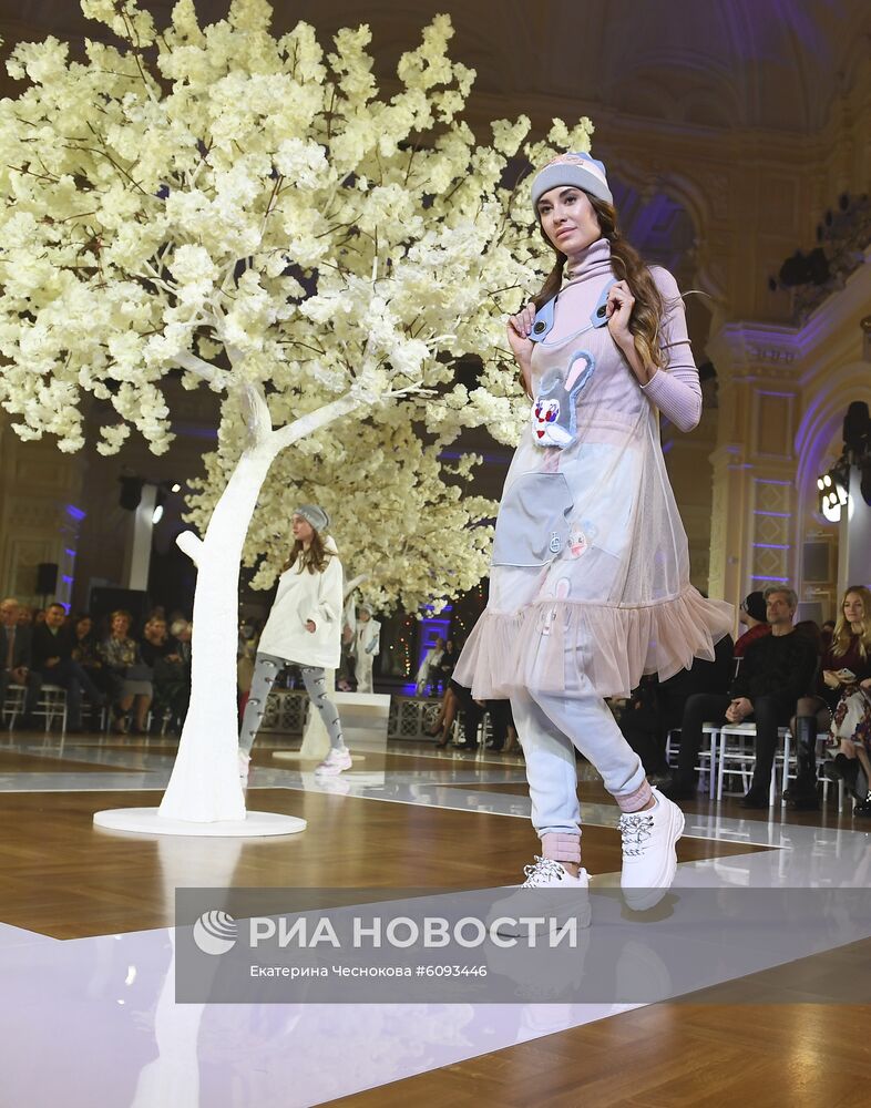 Презентация коллекции одежды "Спокойной ночи, малыши!" от IGOR GULYAEV