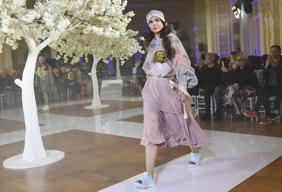 Презентация коллекции одежды "Спокойной ночи, малыши!" от IGOR GULYAEV