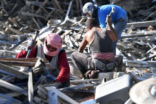 Производство алюминия на частном заводе вблизи Дамаска
