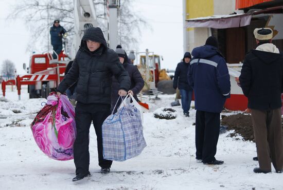 Разбор завалов на месте взрыва газа в Белгородской области